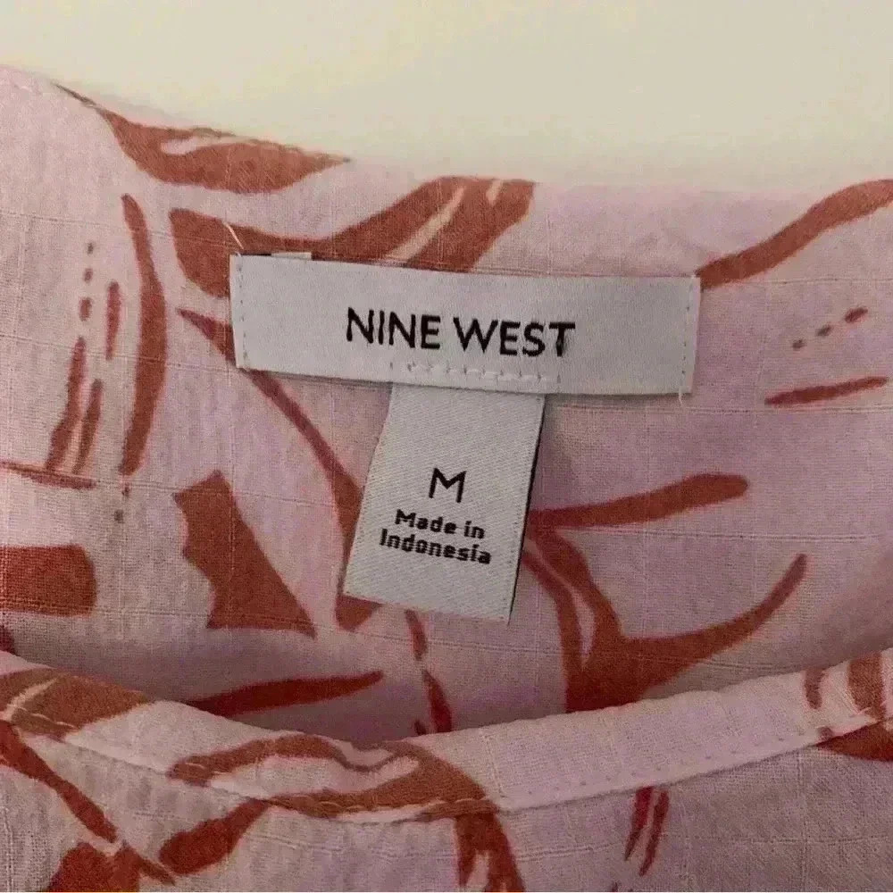 Nine West Women's Squareneck Ruffle Tank Size Medium - Picture 5 of 8